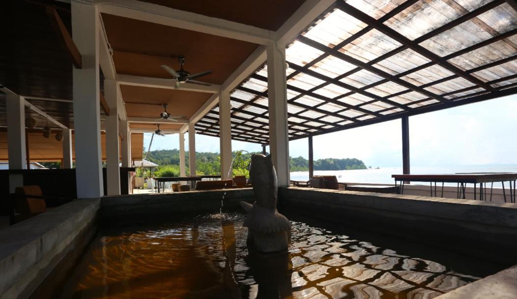 Rafflesia Resort Lundu Exterior foto